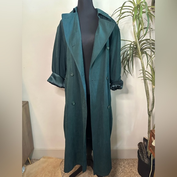 London fog, green suede, maxi, trenchcoat double breasted with belt 10 - Picture 1 of 9